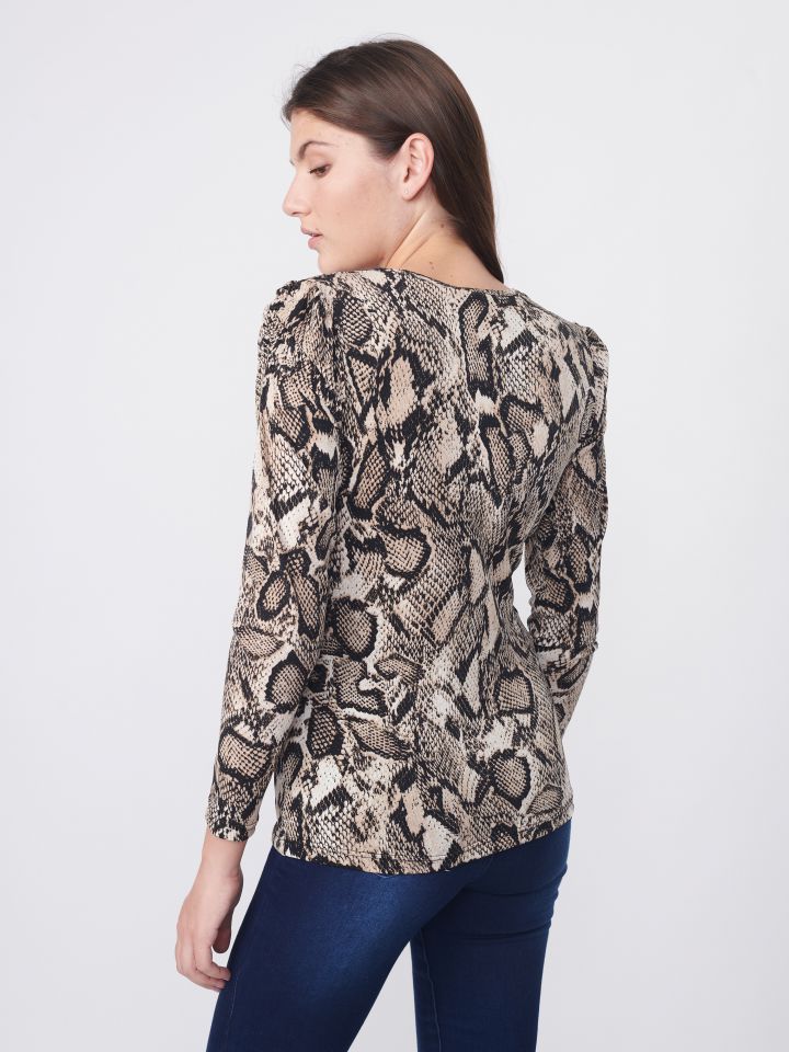 חולצה V דפוס נחש פרונט X בצבע נחש