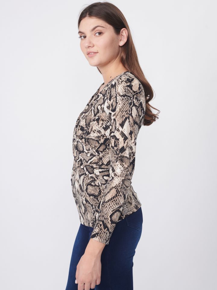 חולצה V דפוס נחש פרונט X בצבע נחש