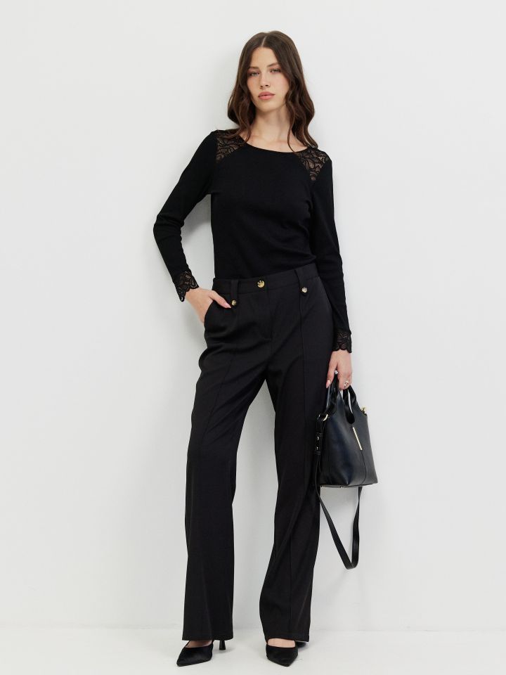 חולצה שילוב  תחרות בצבע שחור