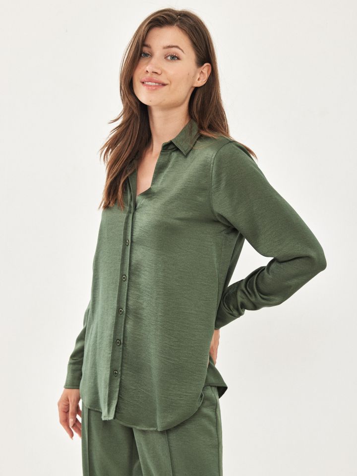 חולצה מכופתרת LIA בצבע ירוק