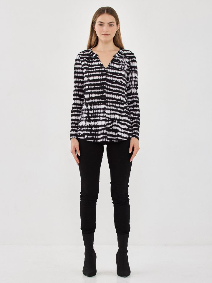 חולצה שינה  דפוס PROMO בצבע שחור וואש