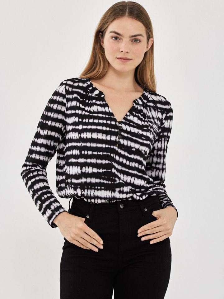 חולצה שינה  דפוס PROMO בצבע שחור וואש