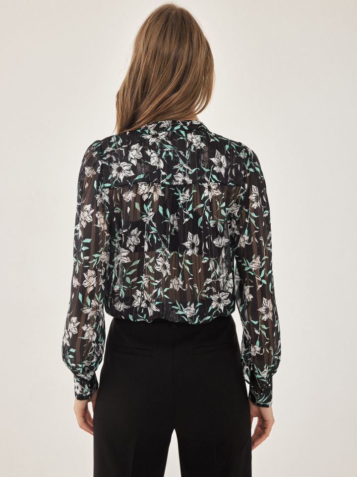 חולצה שינה דפוס בצבע פרחוני