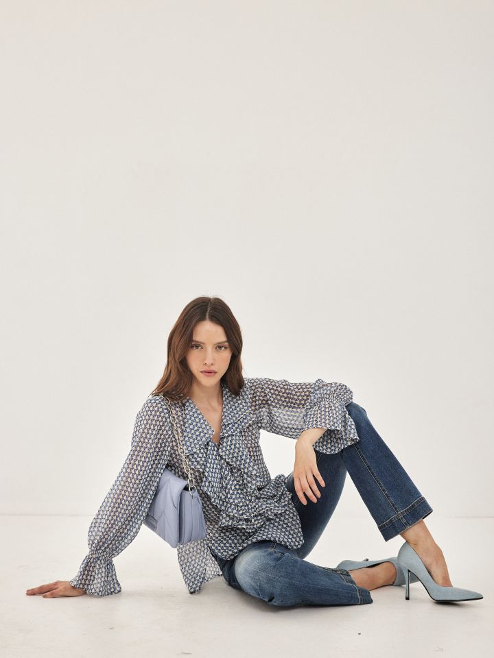 חולצה מלמלות דפוס בצבע תכלת