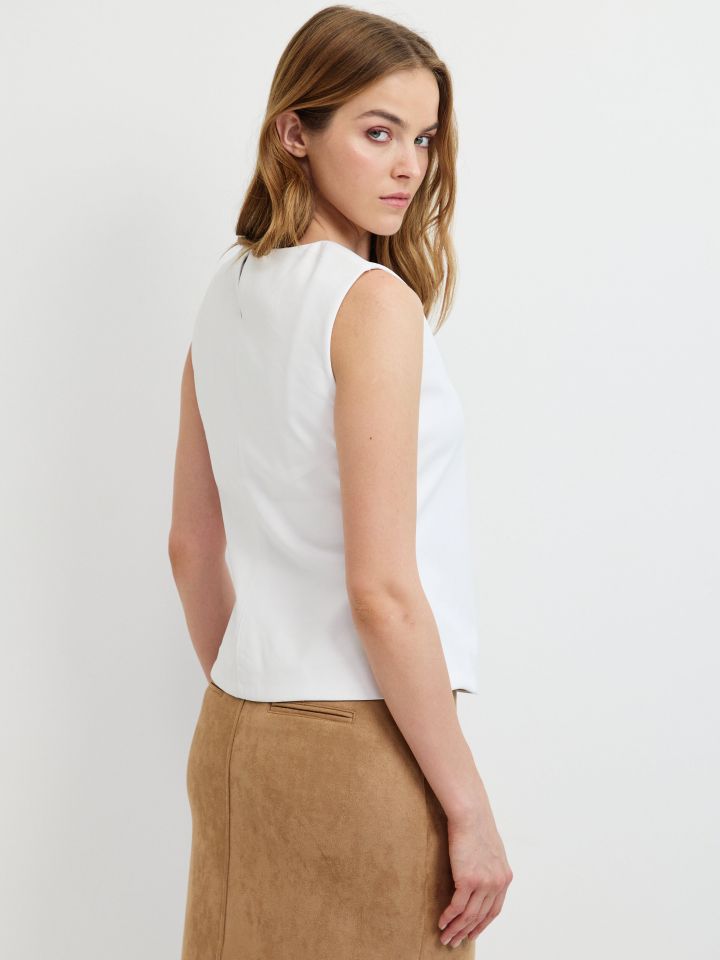 חולצה דמוי עור PARIS בצבע לבן