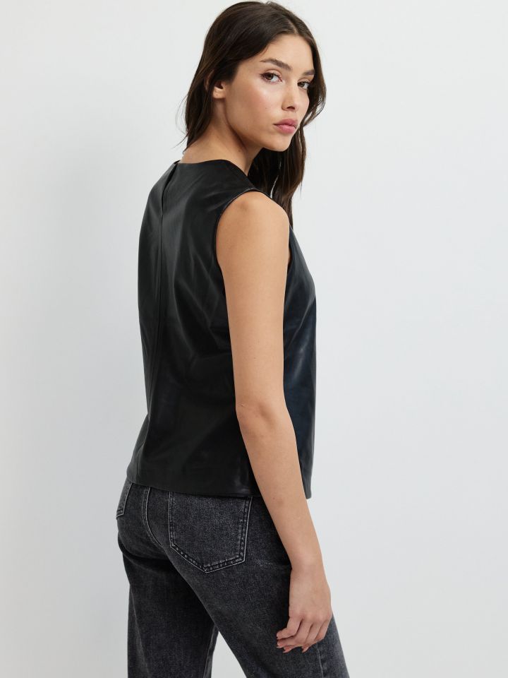 חולצה דמוי עור PARIS בצבע שחור