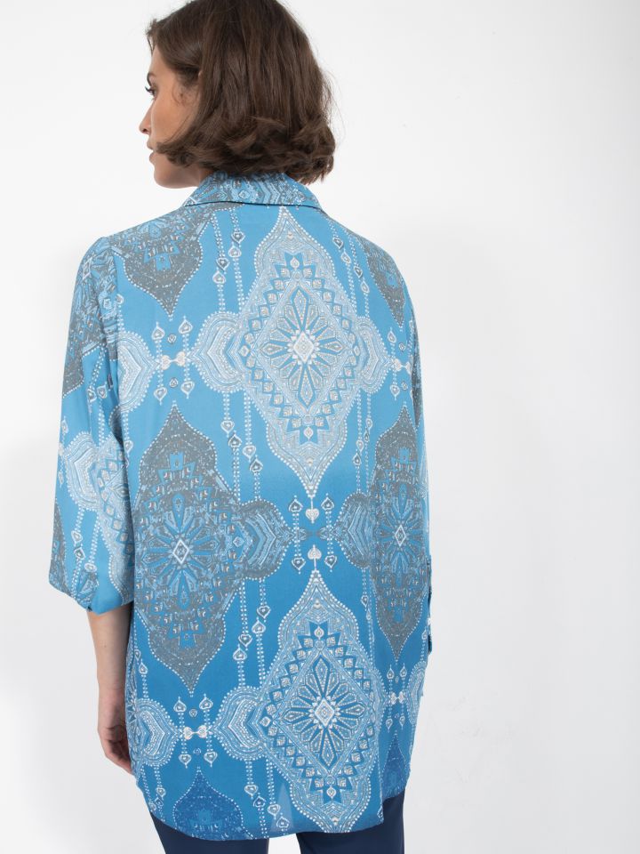 חולצה צוארון דפוס בצבע תכלת