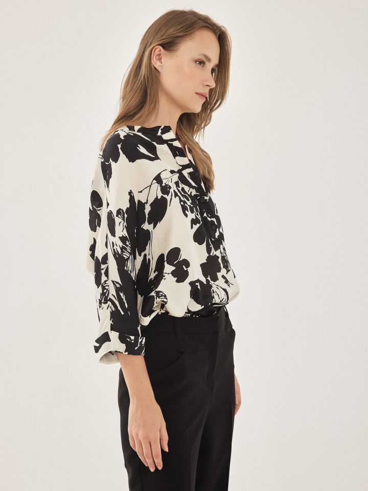 חולצה שינה עטלף בצבע שחור