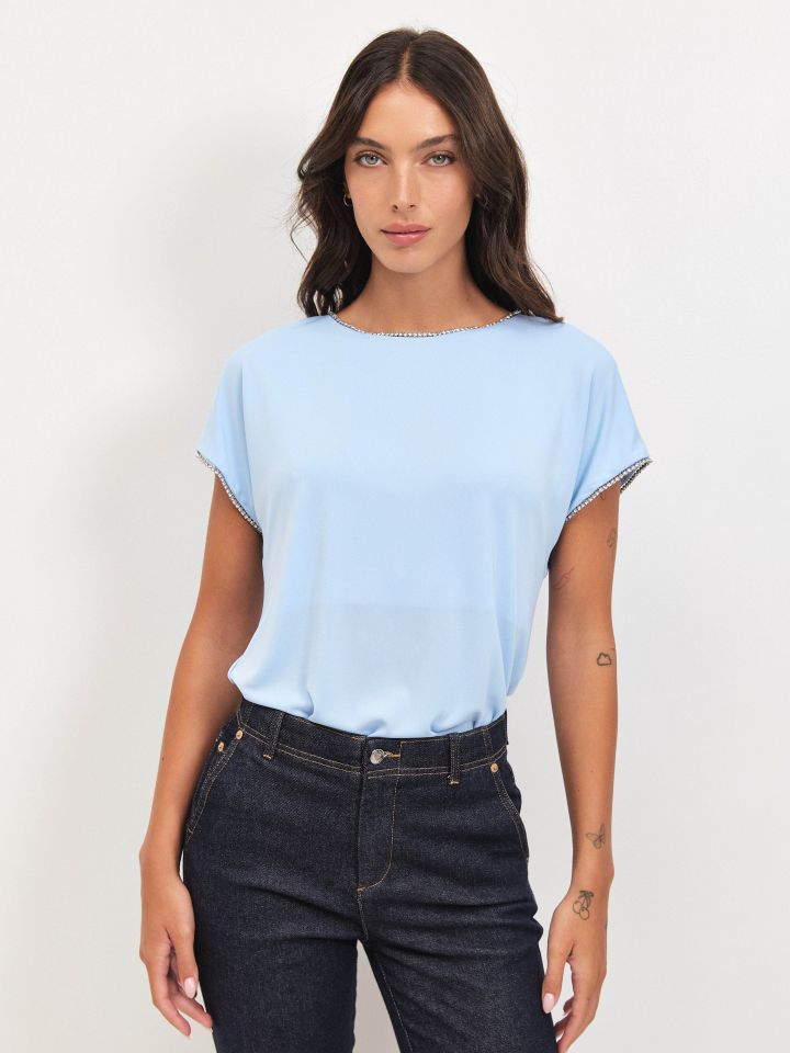 חולצה אמזון שילוב סרט יהולמים בצבע תכלת