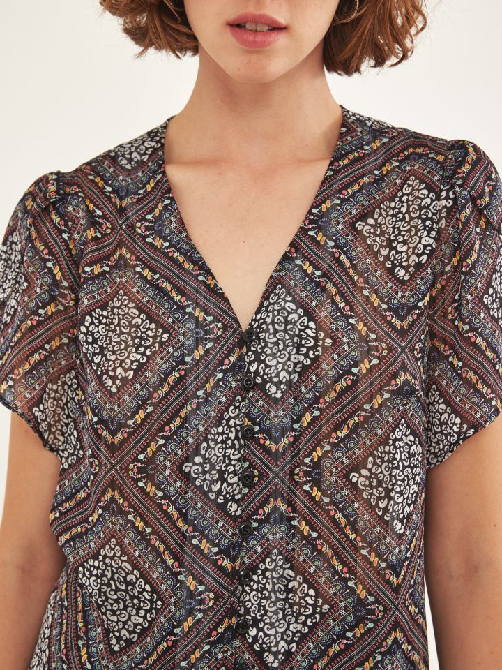 חולצה שיפון V שרוולי מעטפה בצבע שחור