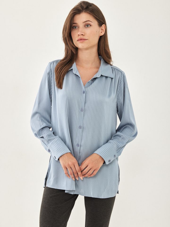 חולצה מכופתרת פסים שליצים בצבע תכלת