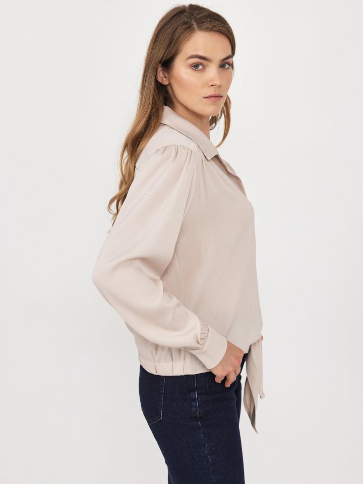 חולצה קשירה כפתורי יהלומים בצבע בייז’