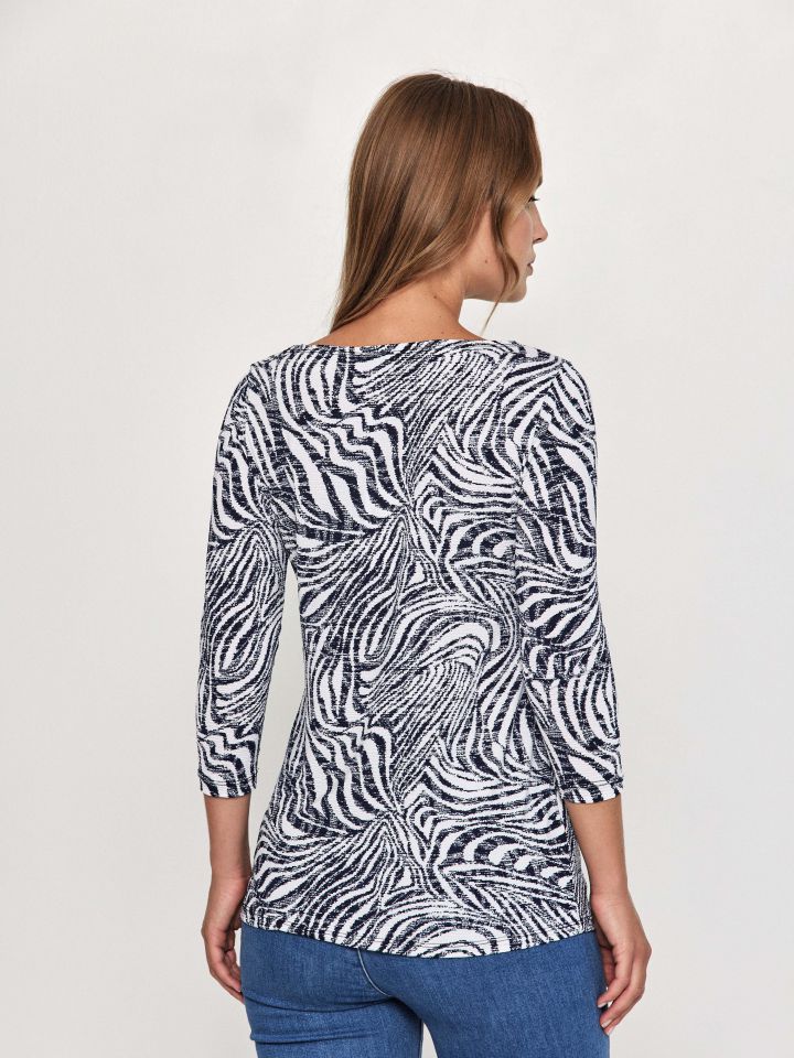 חולצה דפוס שרוול 3/4 PROMO בצבע נייבי