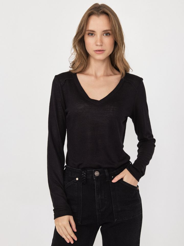 חולצה V סלאב PROMO בצבע שחור