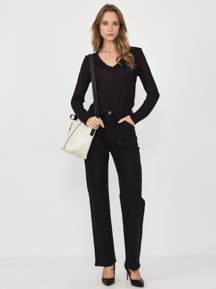 חולצה V סלאב PROMO בצבע שחור