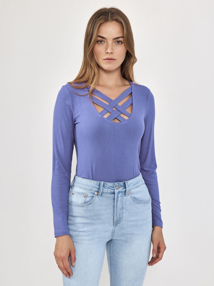 חולצה ריב פתח איקס PROMO בצבע סגול