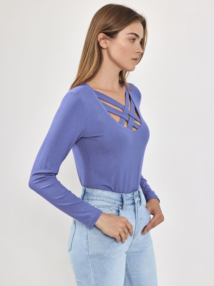 חולצה ריב פתח איקס PROMO בצבע סגול