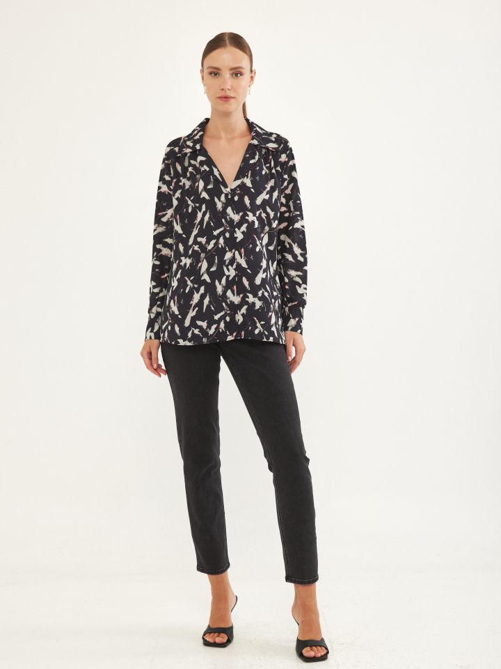 חולצה צוארון MIAMI בצבע שחור/לבן