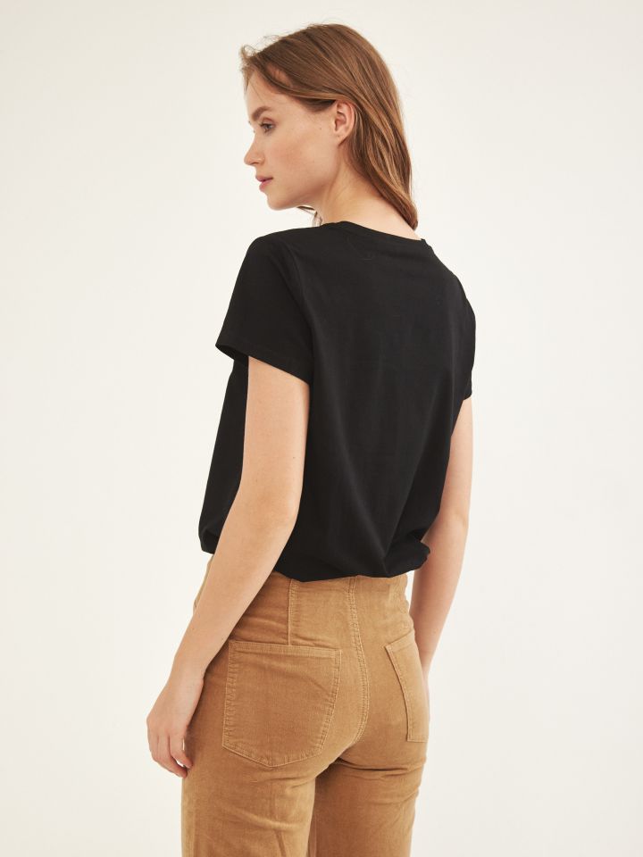 חולצה דפוס סריג בצבע שחור