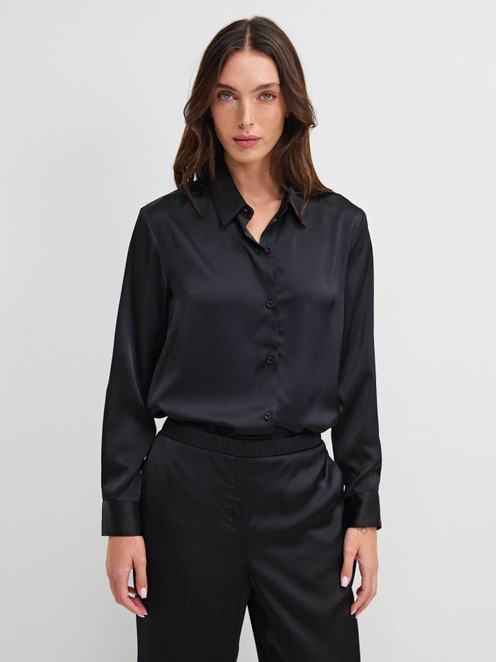 חולצה סטן PROMO בצבע שחור