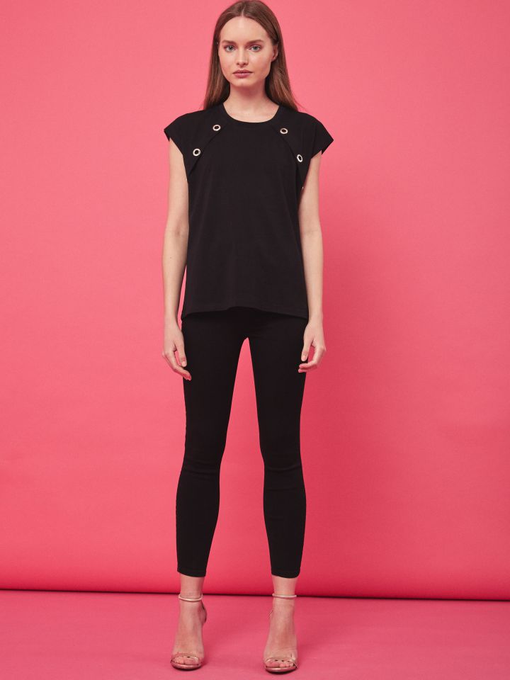 חולצה לחצניות מסביב PROMO בצבע שחור