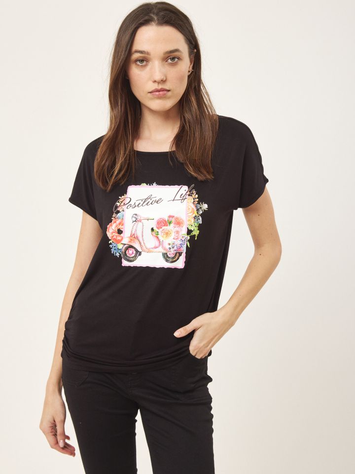 חולצה דפוס פרחים PROMO בצבע שחור