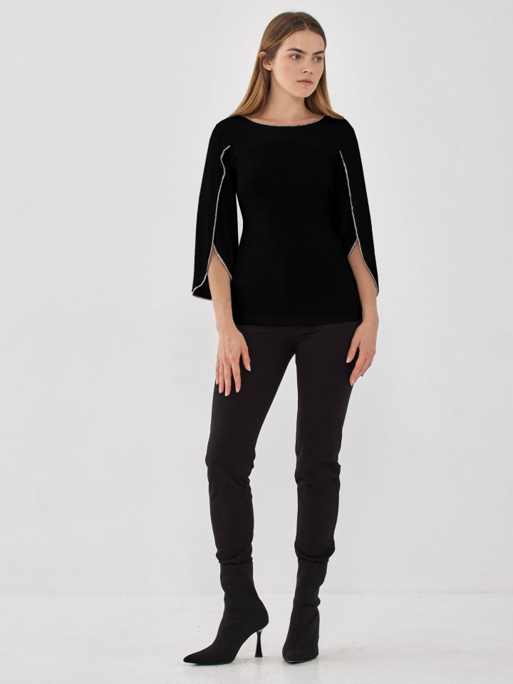 חולצה שילוב יהלומים בצבע שחור