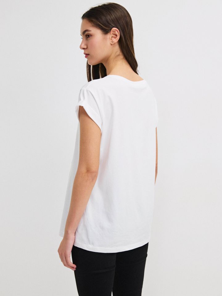 חולצה RED HEART PROMO בצבע לבן