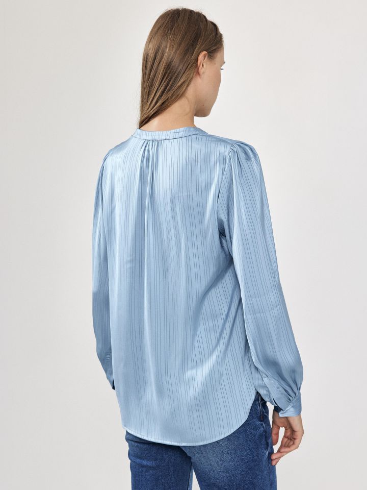 חולצה שינה פסים בצבע תכלת