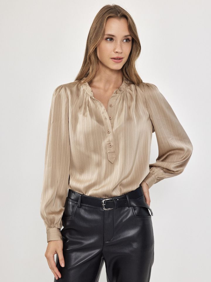 חולצה שינה פסים בצבע קאמל