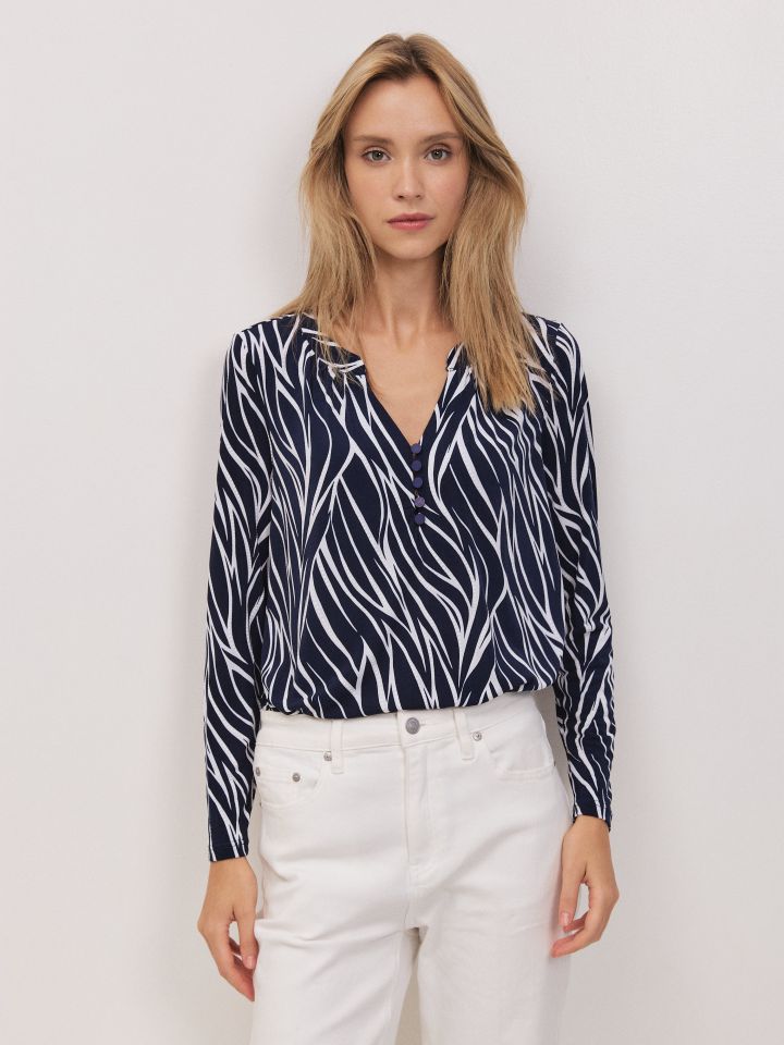 חולצה שינה דפוס PROMO בצבע נייבי