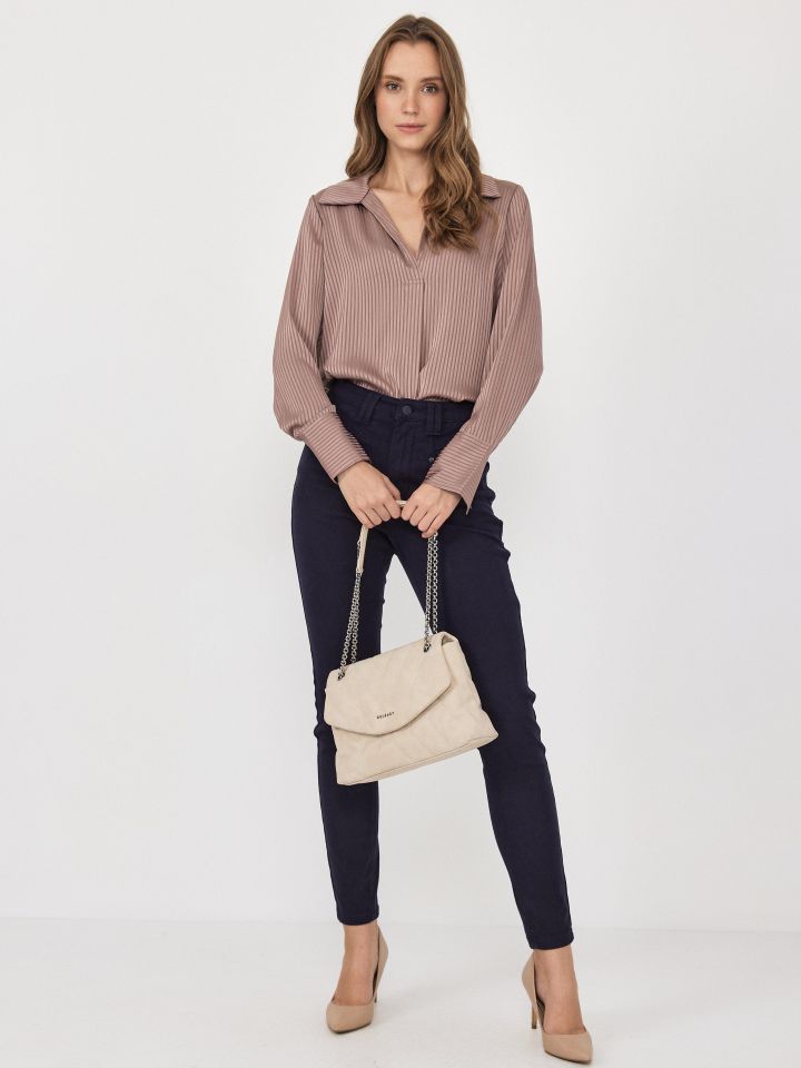 חולצה צוארון פסים בצבע חום