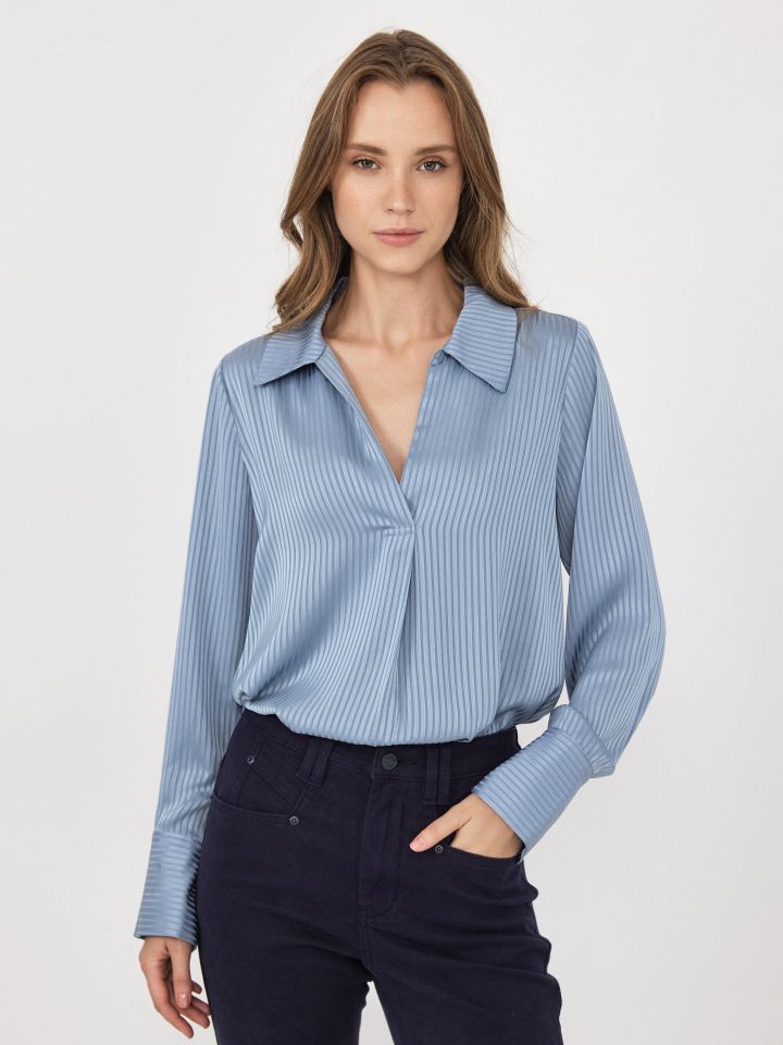 חולצה צוארון פסים בצבע תכלת