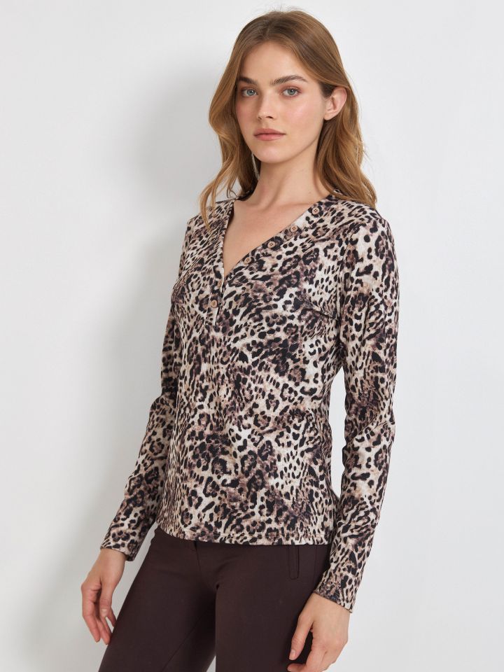 חולצה ריב מנומר בצבע מנומר