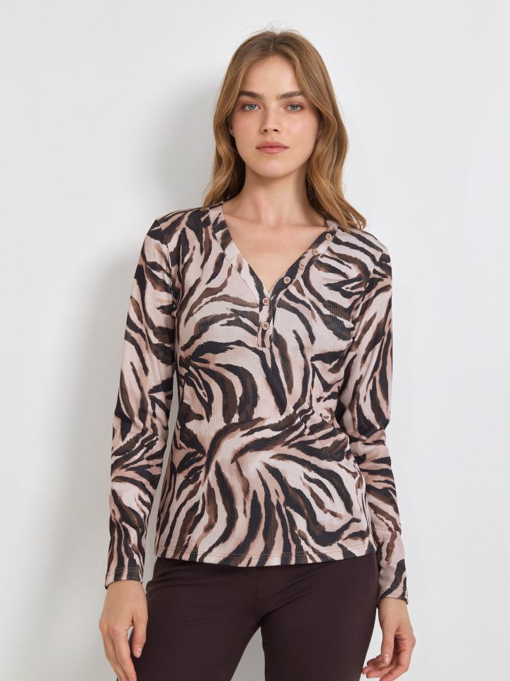 חולצה ריב מנומר בצבע מנומר/זברה