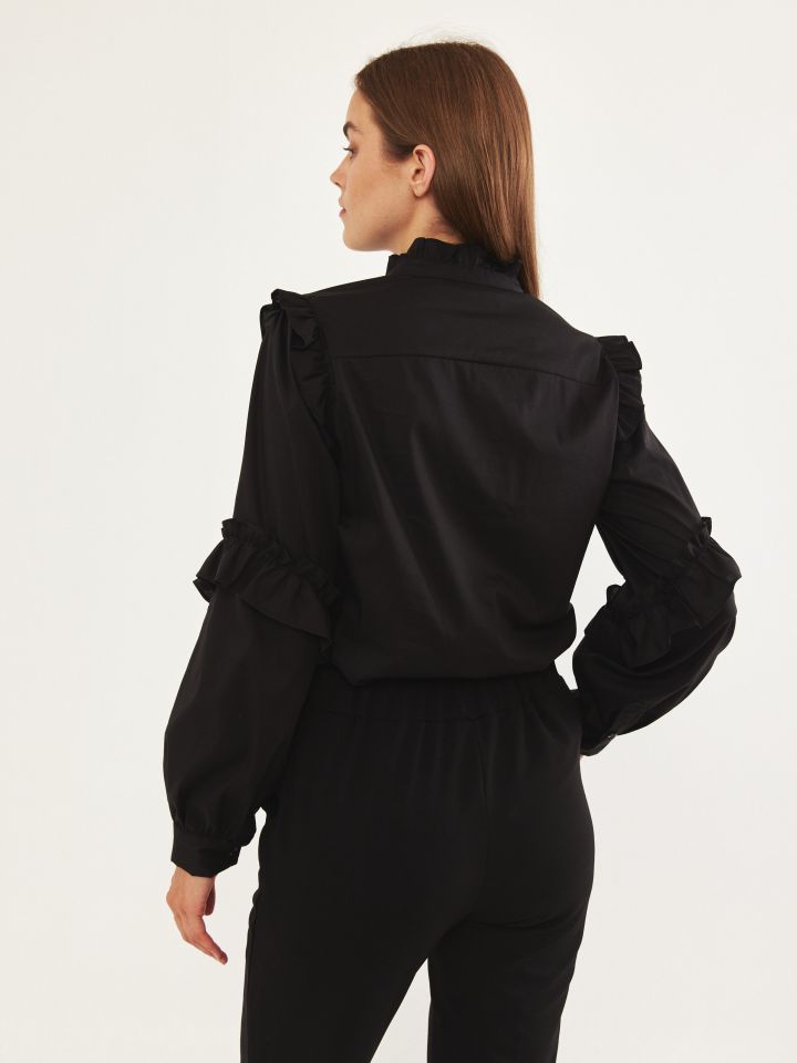 חולצה פופלין מלמלות בצבע שחור