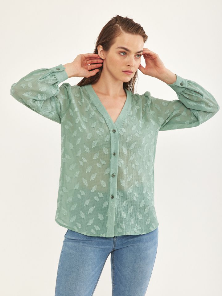 חולצה V מכופתרת בצבע ירוק בהיר