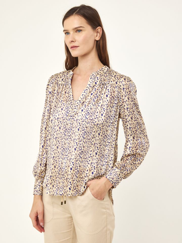 חולצה שינה דפוס בצבע בייז’