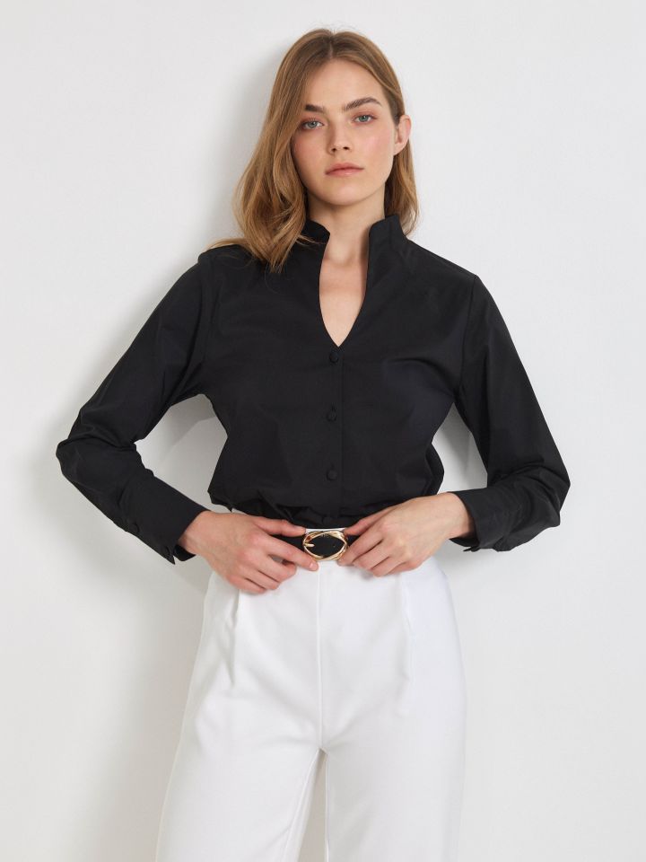 חולצה מכופתרת KONTENTO בצבע שחור