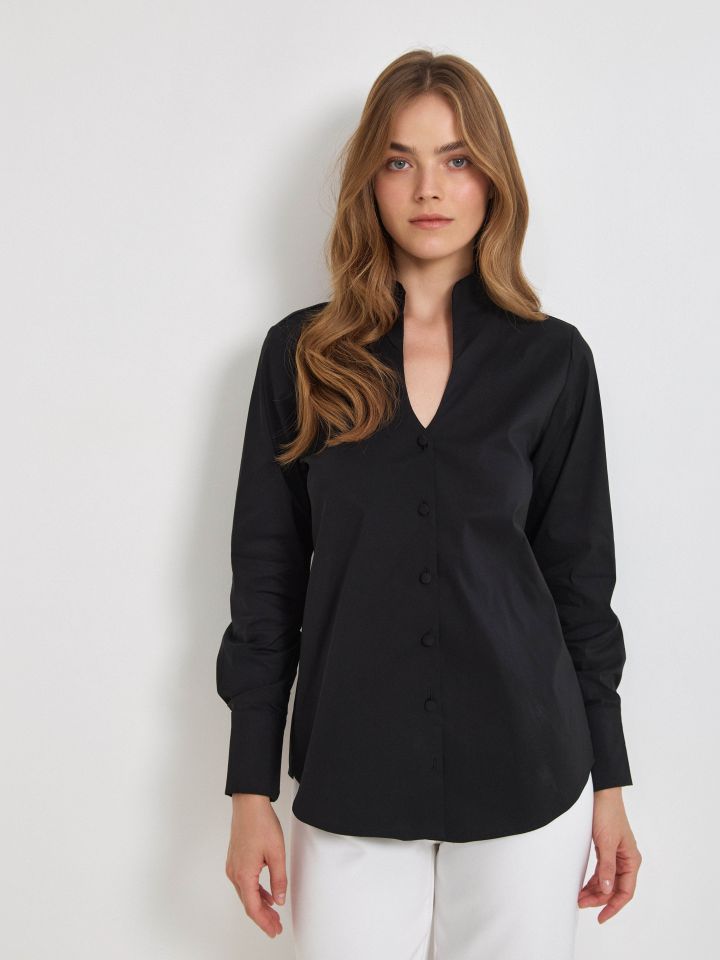 חולצה מכופתרת KONTENTO בצבע שחור