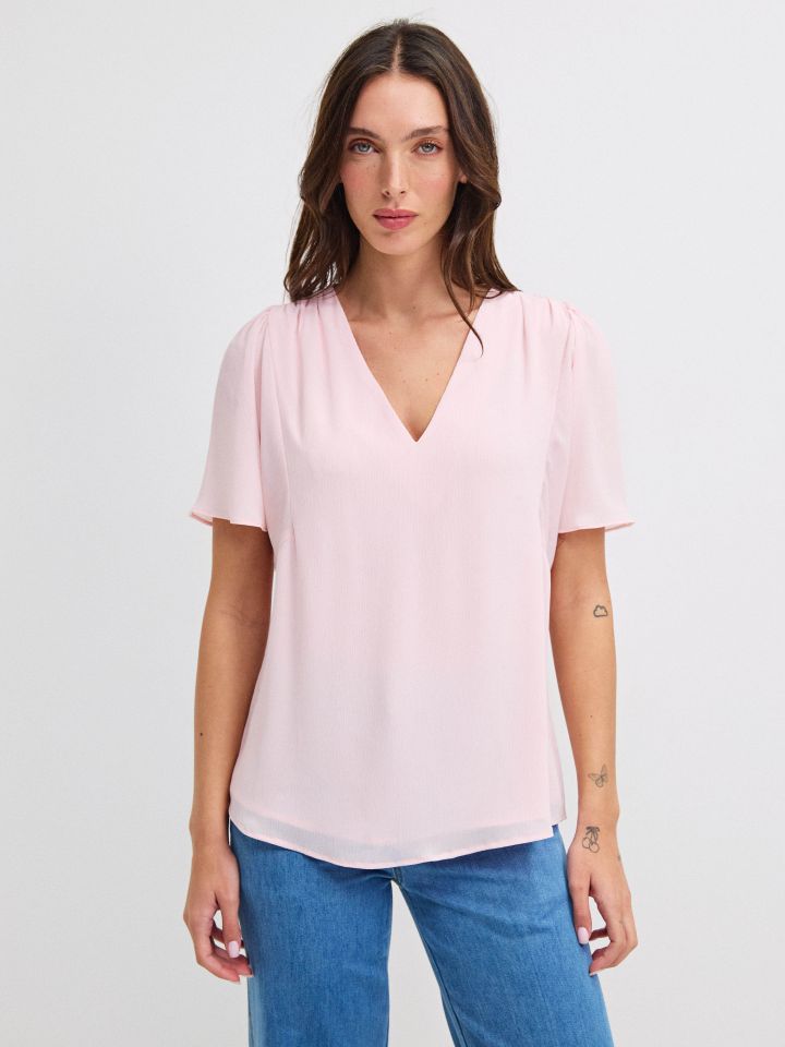 חולצה V PROMO SHIRA בצבע ורוד עתיק