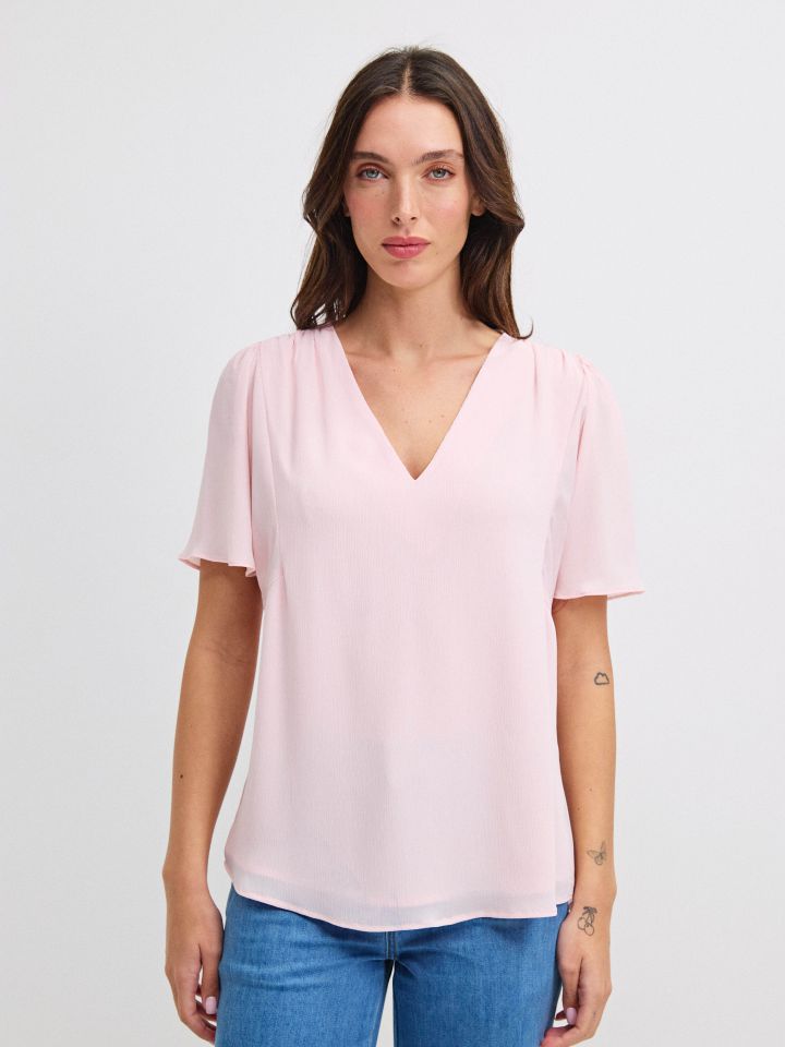 חולצה V PROMO SHIRA בצבע ורוד עתיק