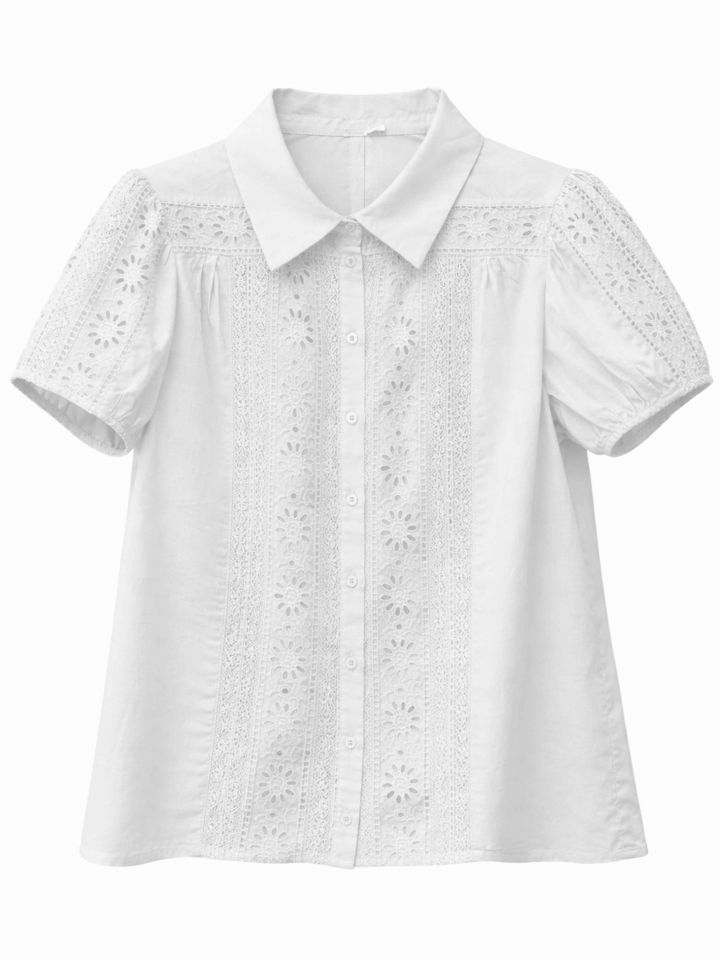 חולצה מכופתרת שילוב תחרה בצבע לבן