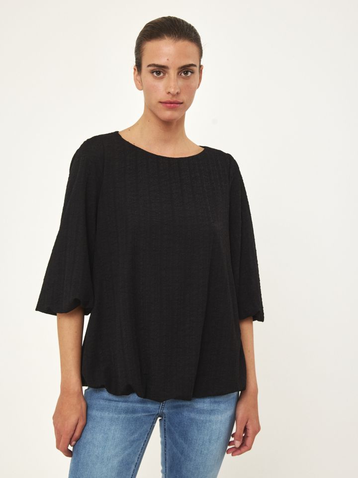 חולצה בלון בצבע שחור