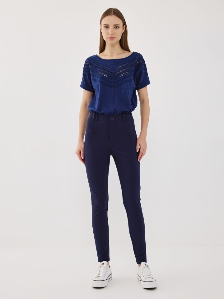 חולצה שילוב סרטי קרושה בצבע כחול אינדיגו