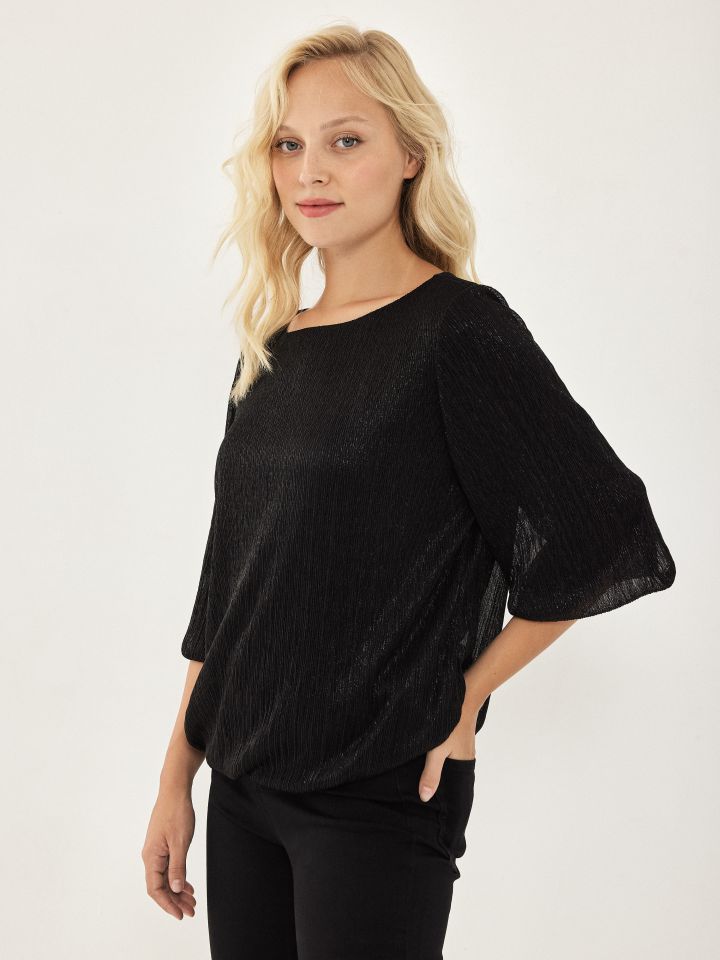 חולצה לורקס בלון פייטים בצבע שחור