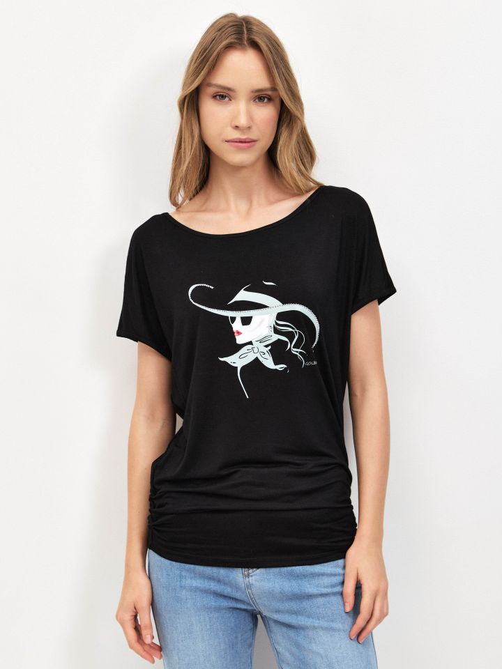 חולצה כובע דמוי יהלומים PROMO בצבע שחור