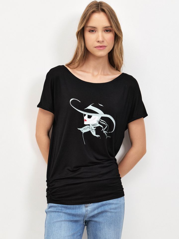 חולצה כובע דמוי יהלומים PROMO בצבע שחור