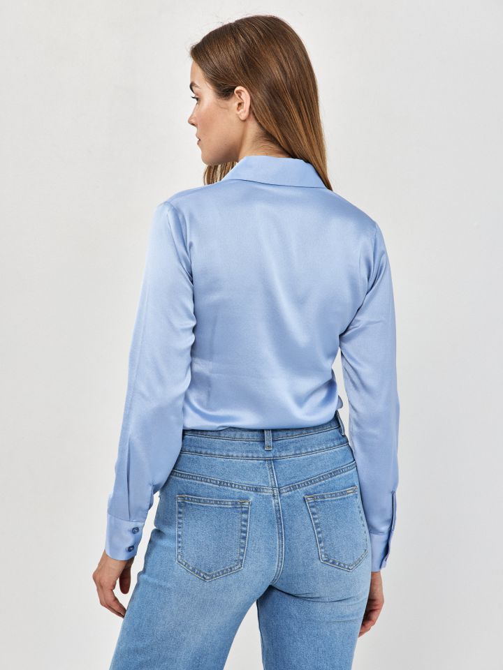 חולצה סטן מכופתרת PROMO בצבע תכלת אורלי