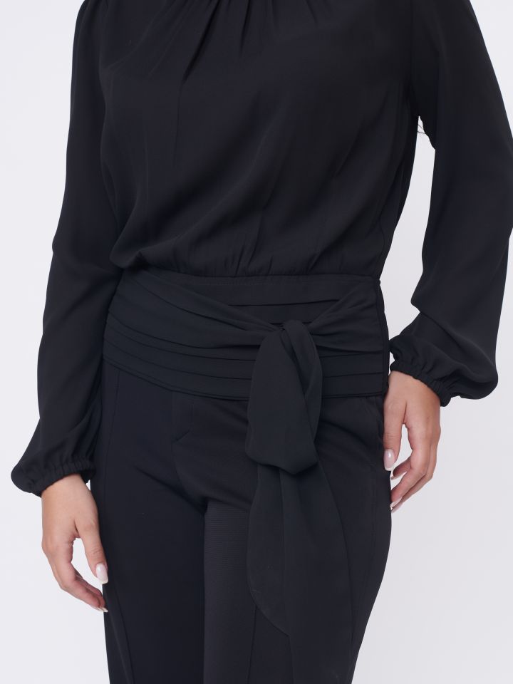 חולצה קשירה  LIA בצבע שחור